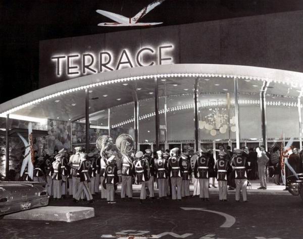 Terrace Cinema 4 - Old Photo (newer photo)